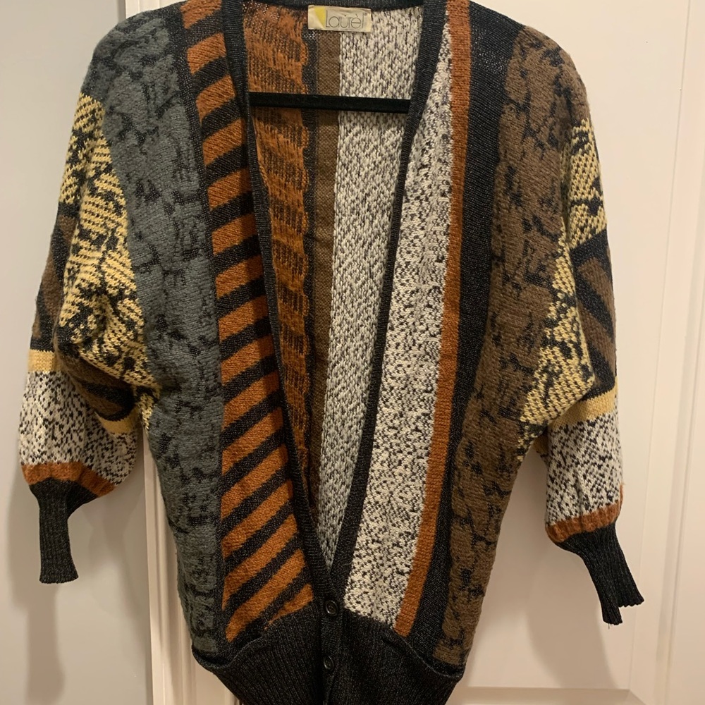 Vintage women’s patterned sweater